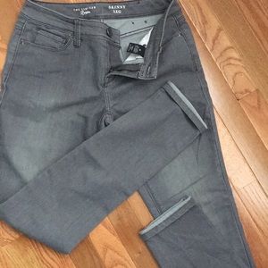 Gray skinny jeans